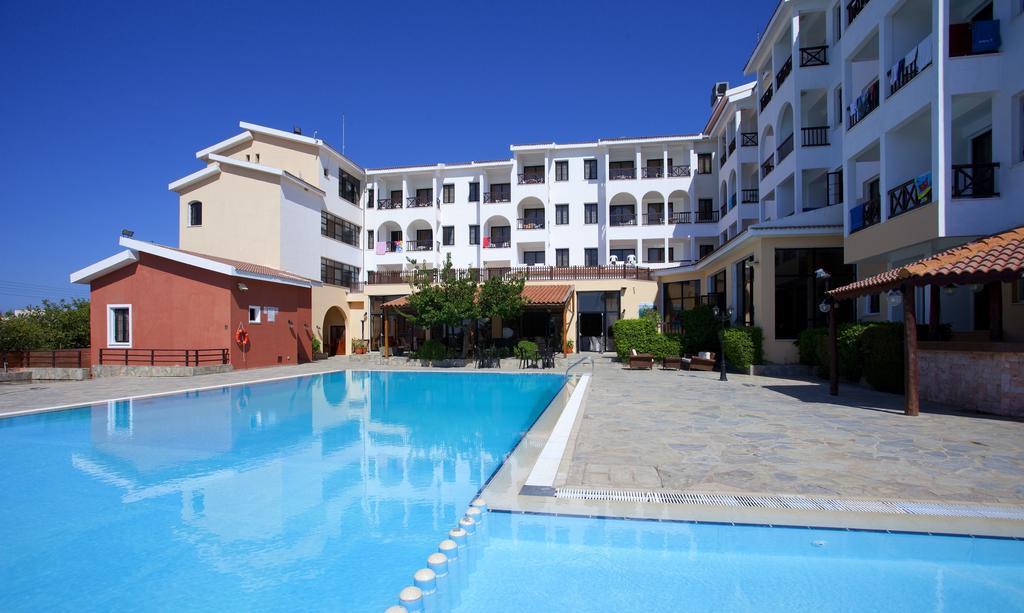 Episkopiana Hotel & Sport Resort Episkopi (Limassol) Exterior foto